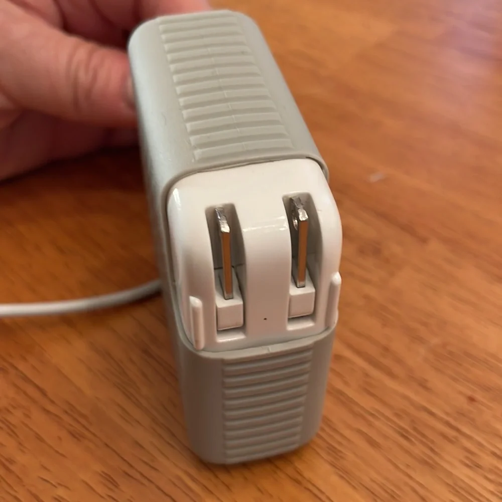 Replacement Adapter for Lap Top Computer